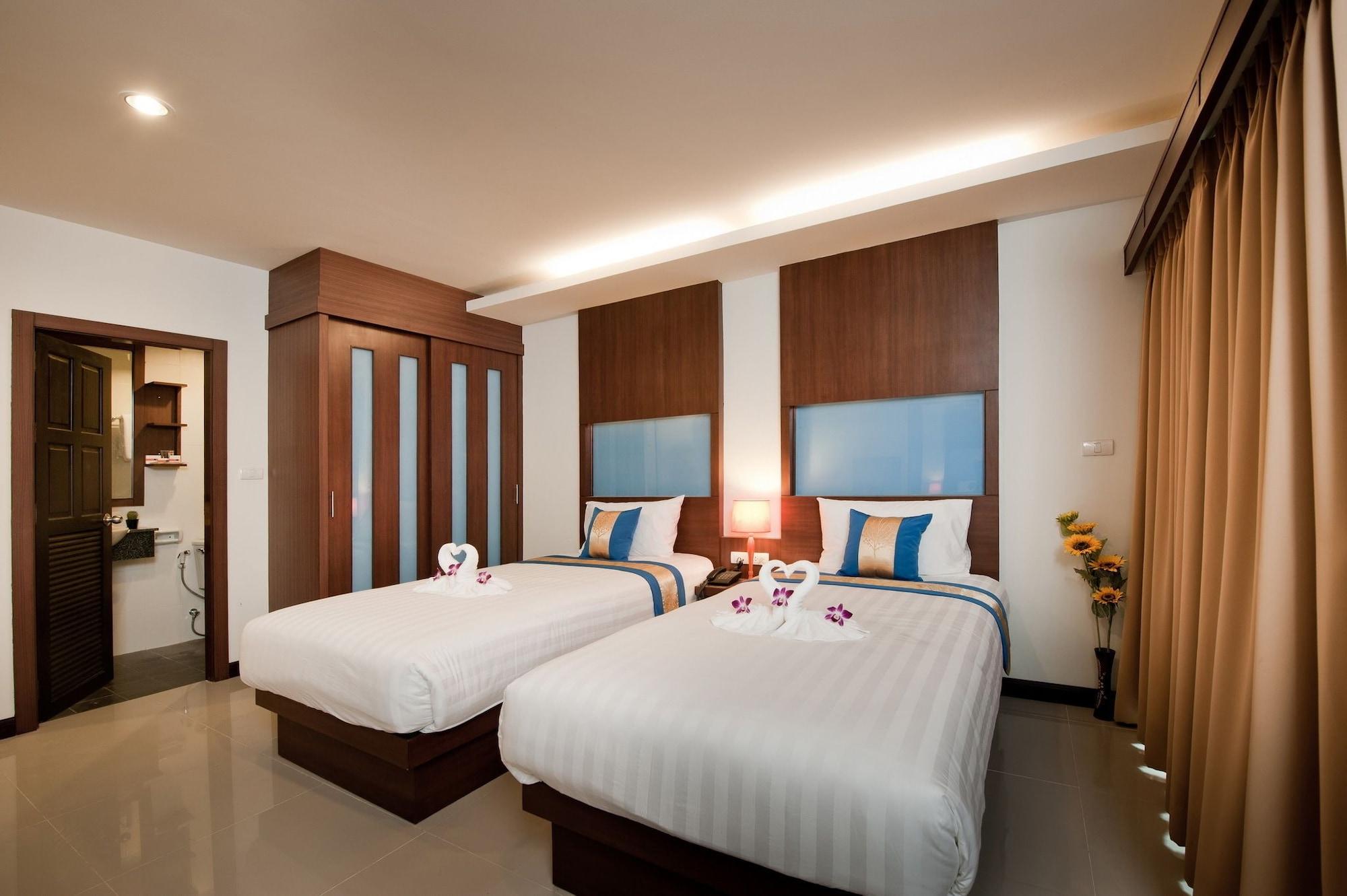 Hotel Tuana Blue Sky Patong Extérieur photo