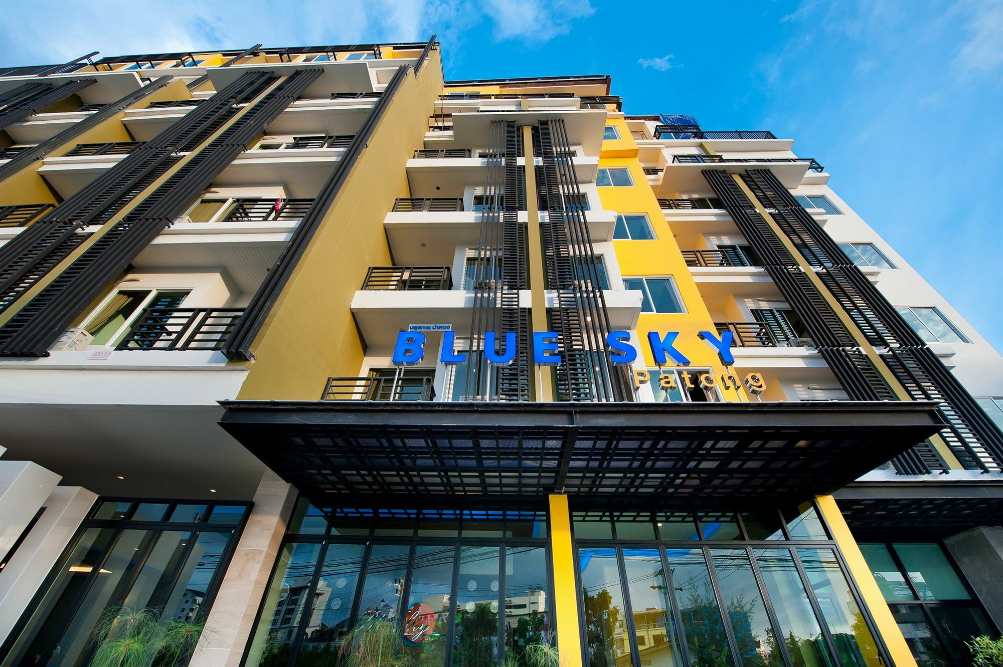 Hotel Tuana Blue Sky Patong Extérieur photo